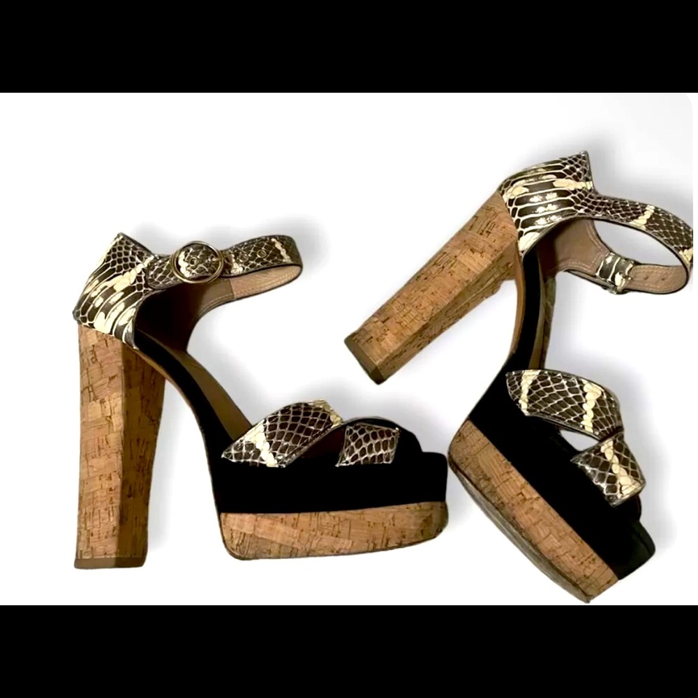$1050 Valentino Snakeskin Cork Block Platform Open Toe Heels Size 37 (US 7)